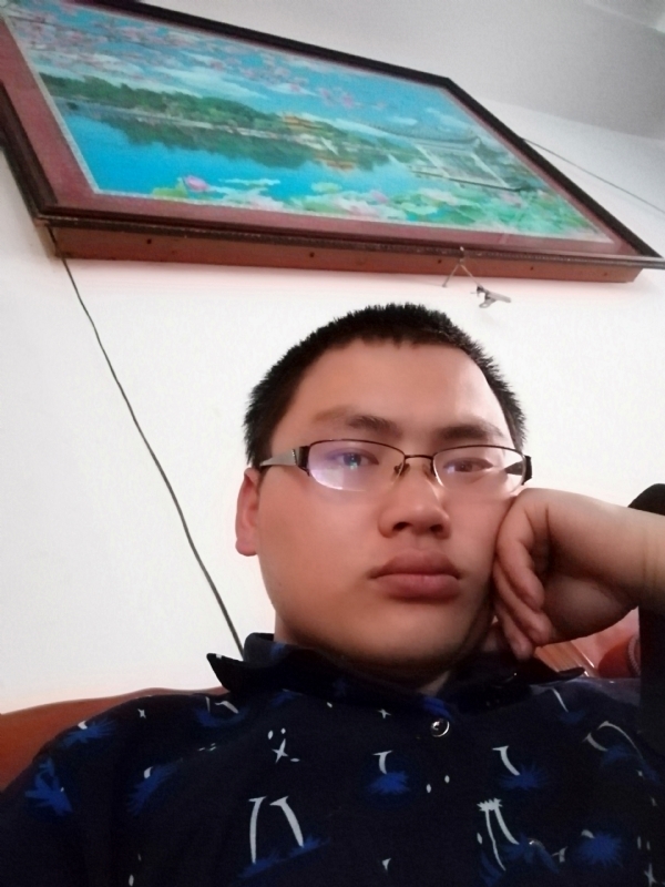 90男孩的第一张照片--平潭交友网