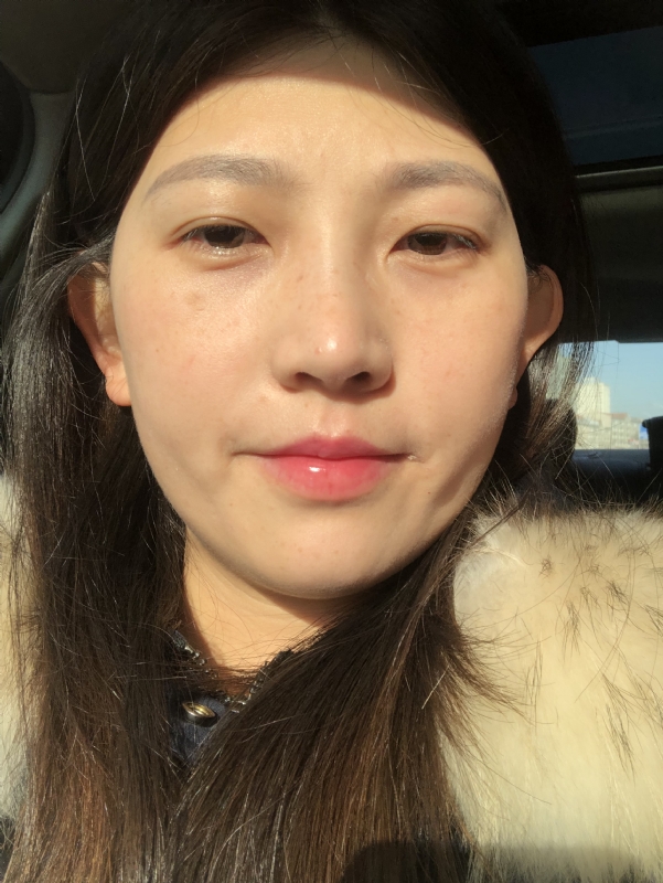轻闭双眼的第一张照片--平潭交友网