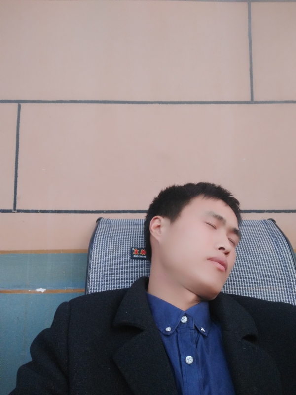 有钱爱情才能长久的第一张照片--平潭交友网
