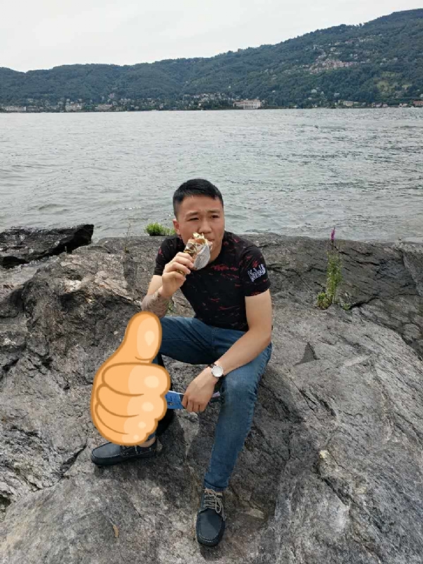 绚烂背后的平淡的第一张照片--平潭交友网
