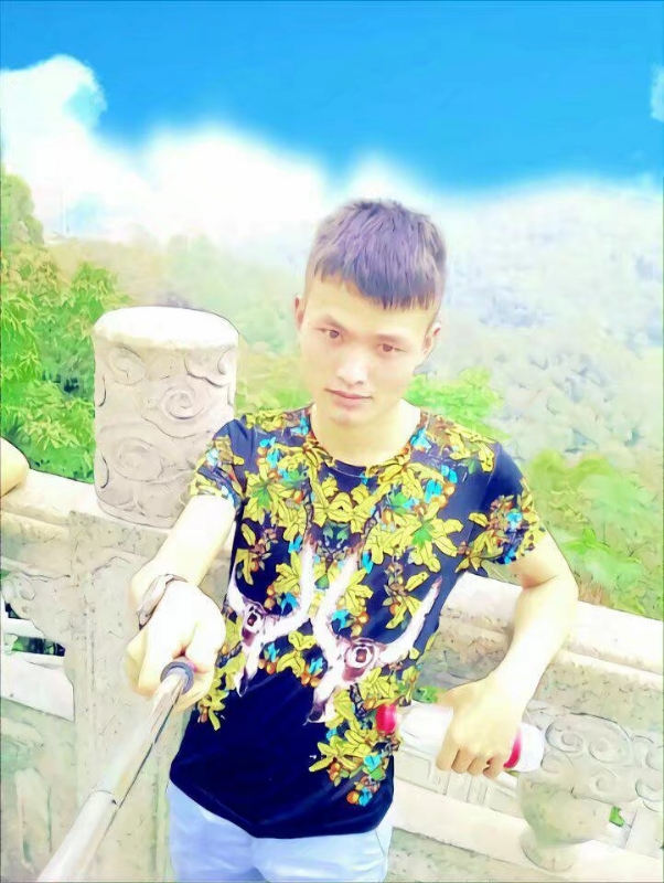 孤独王者元首的第一张照片--平潭交友网