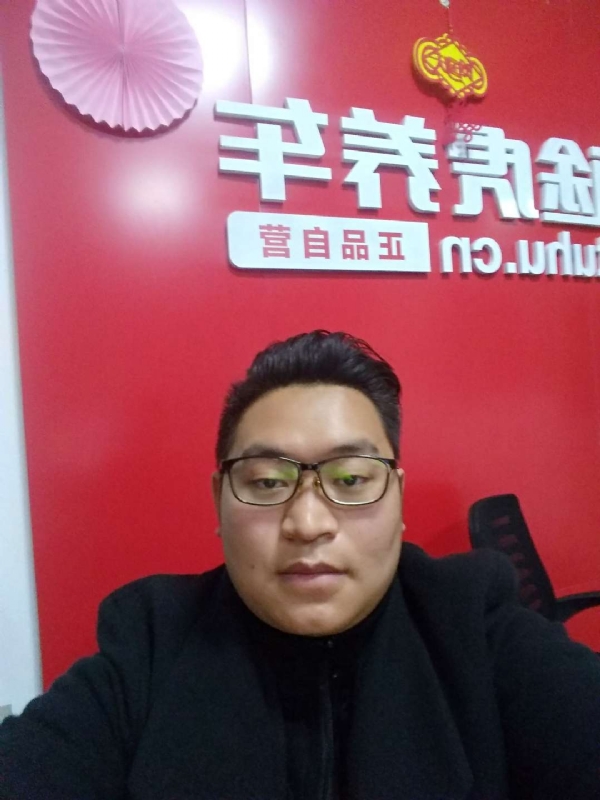 向上倾斜45度的第一张照片--平潭交友网