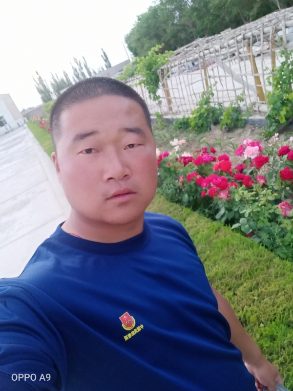 奋斗中的青春最美丽的第一张照片--平潭交友网