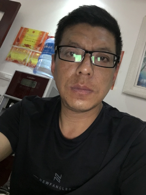 牵手的第三张照片--平潭交友网