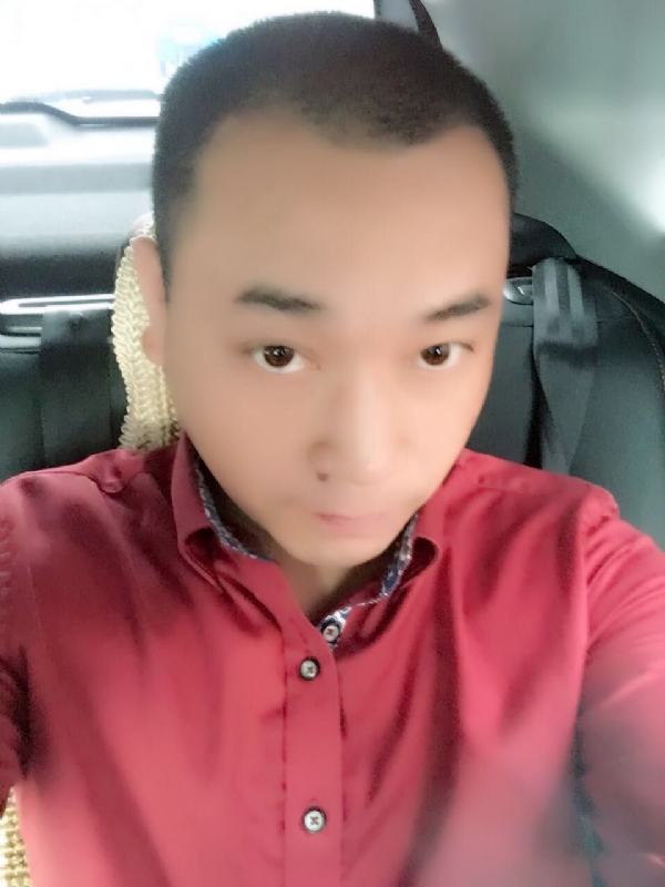 在一个路口等的第一张照片--平潭交友网