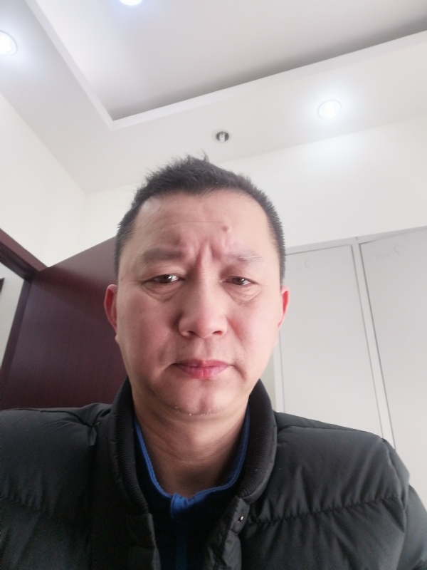 相视而笑的第一张照片--平潭交友网