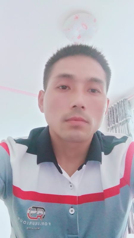 染红尘世的第一张照片--平潭交友网