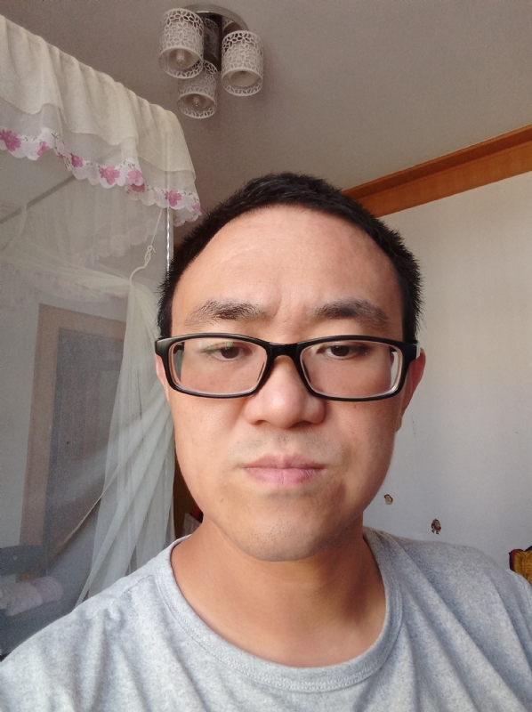 小涨常鸿的第一张照片--平潭交友网