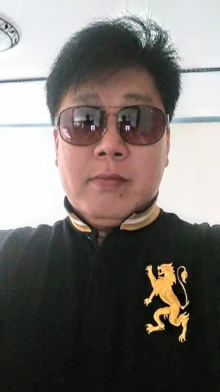 含笑半步癲的第一张照片--平潭交友网