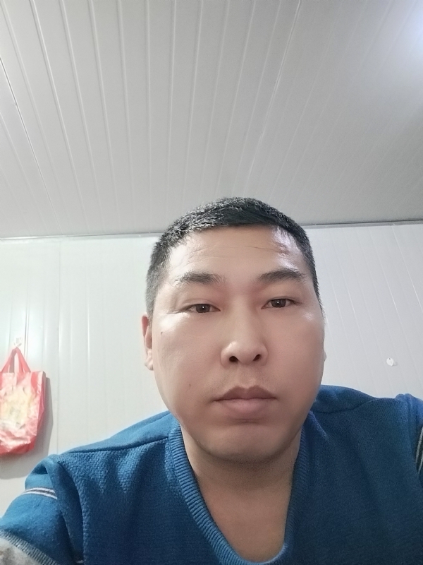 开着拖拉机去兜风的第一张照片--平潭交友网