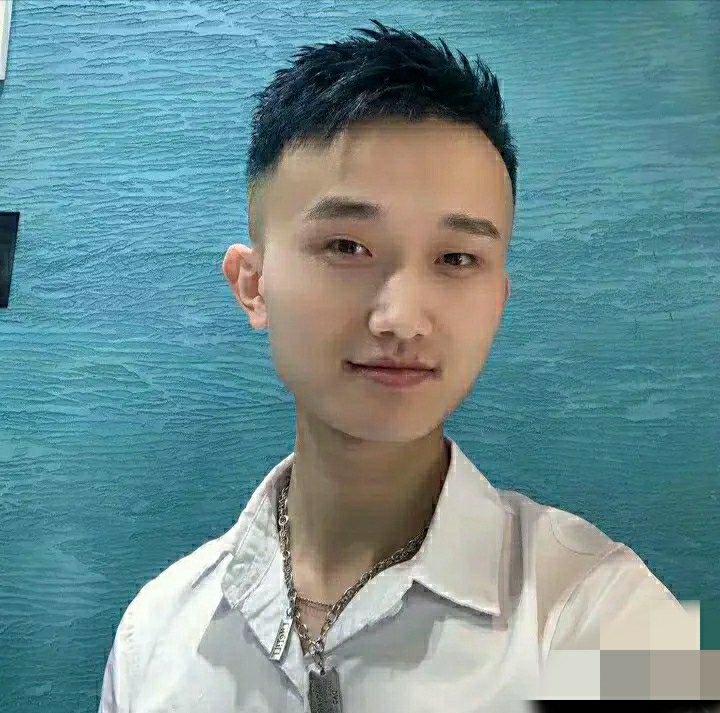 小哥哥的第一张照片--平潭交友网